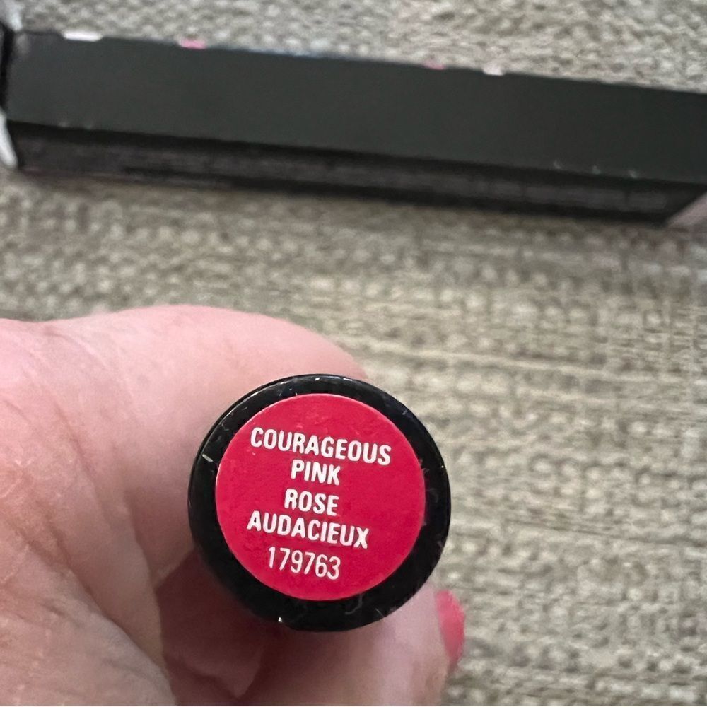 Mary Kay courageous pink heart shaped lipstick limited edition